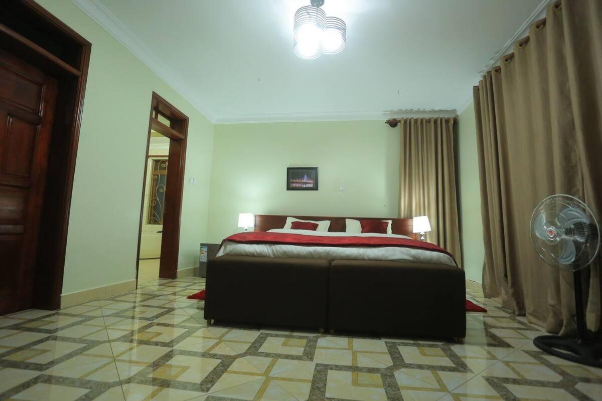 Precious Villas Lubowa Phòng bức ảnh